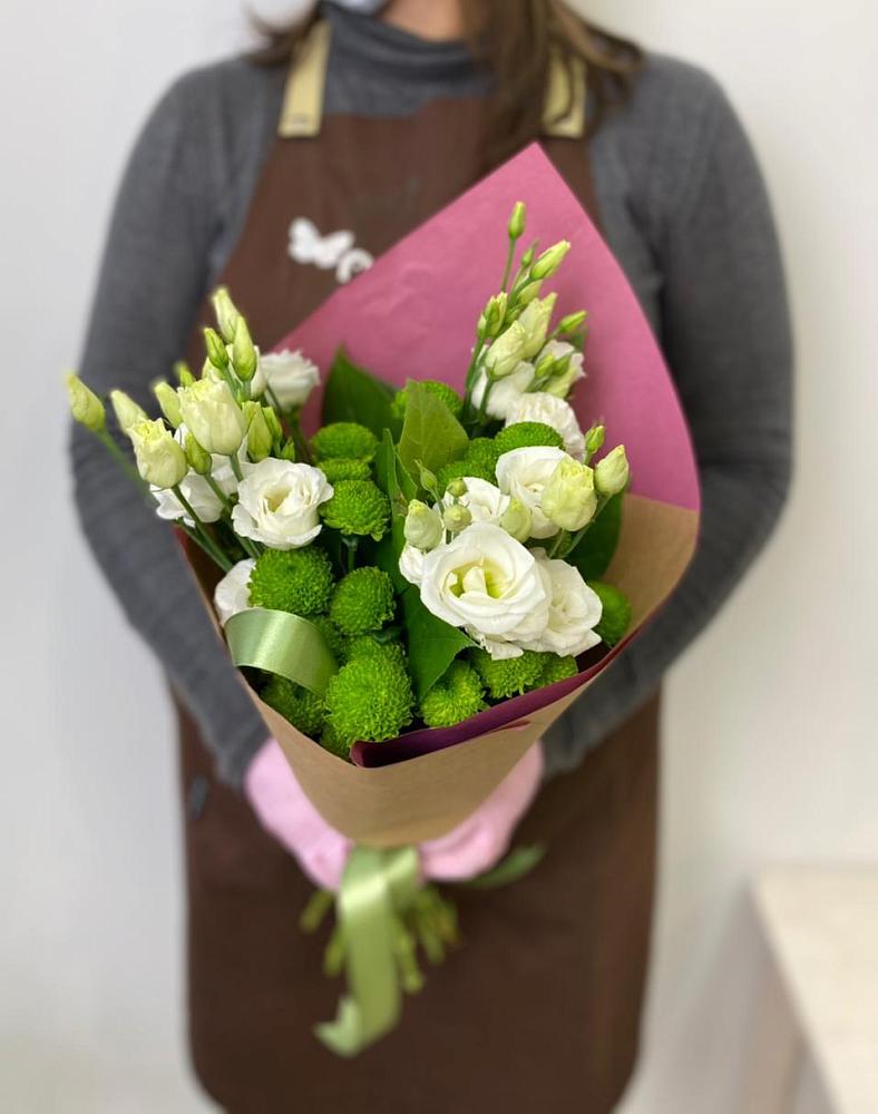 Букет цветов из: Хризантемы и Лизиантусы в Инзе