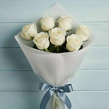 Букет 7 Белых роз Эдлесс Лав в Инзе