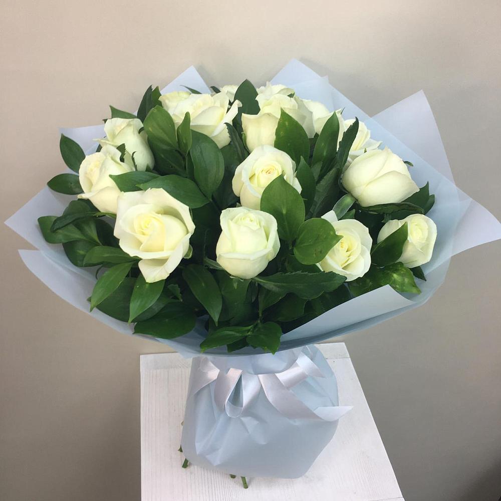 Букет 15 Белых роз Проуд в Инзе
