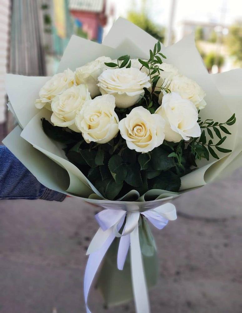 Букет Белые розы Проуд в Инзе