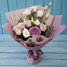 Букет цветов из:  Розы и Лизиантусы в Инзе