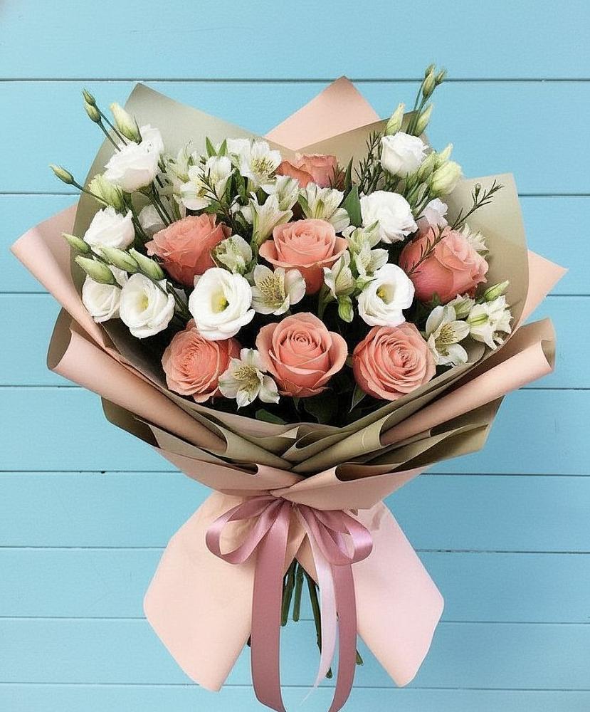 Букет цветов из: Розы, Альстромерии и Лизиантусы в Инзе
