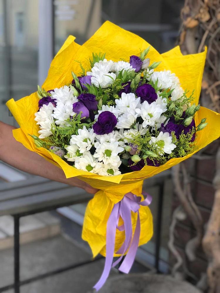 Букет цветов из: Ирисы, Хризантемы и Ромашки в Инзе