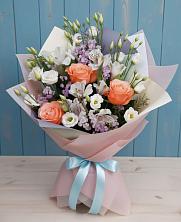 Букет цветов из:  Лизиантусы, Розы, Альстромерии и Гипсофила в Инзе