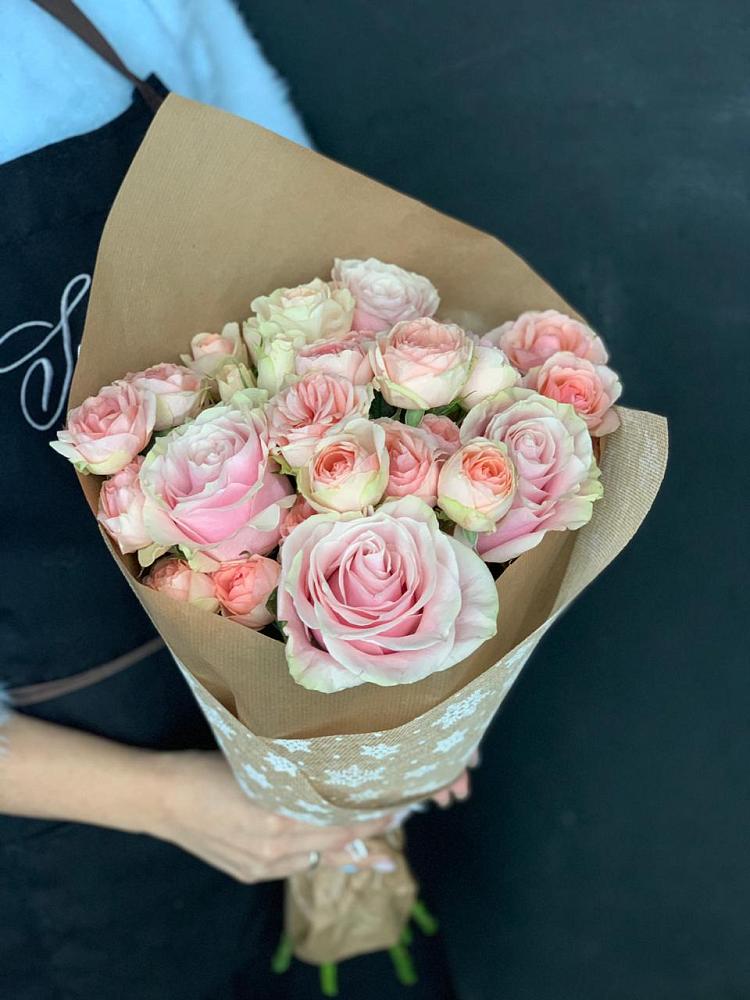 Букет цветов из: Хризантемы и Розы в Инзе