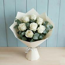 Букет Белые розы в Эвкалипте в Инзе
