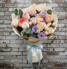 Букет Феерия в Инзе Букет цветов из:  Розы, Лизиантусы и Гвоздики в Инзе